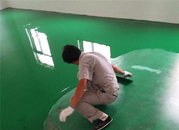 環氧地坪施工運作和環境有很大因素